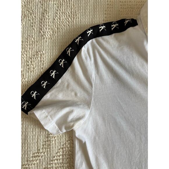 Calvin Klein Jeans White Polo Shirt Black Logo Ribbon Detail Size Small - Picture 5 of 14